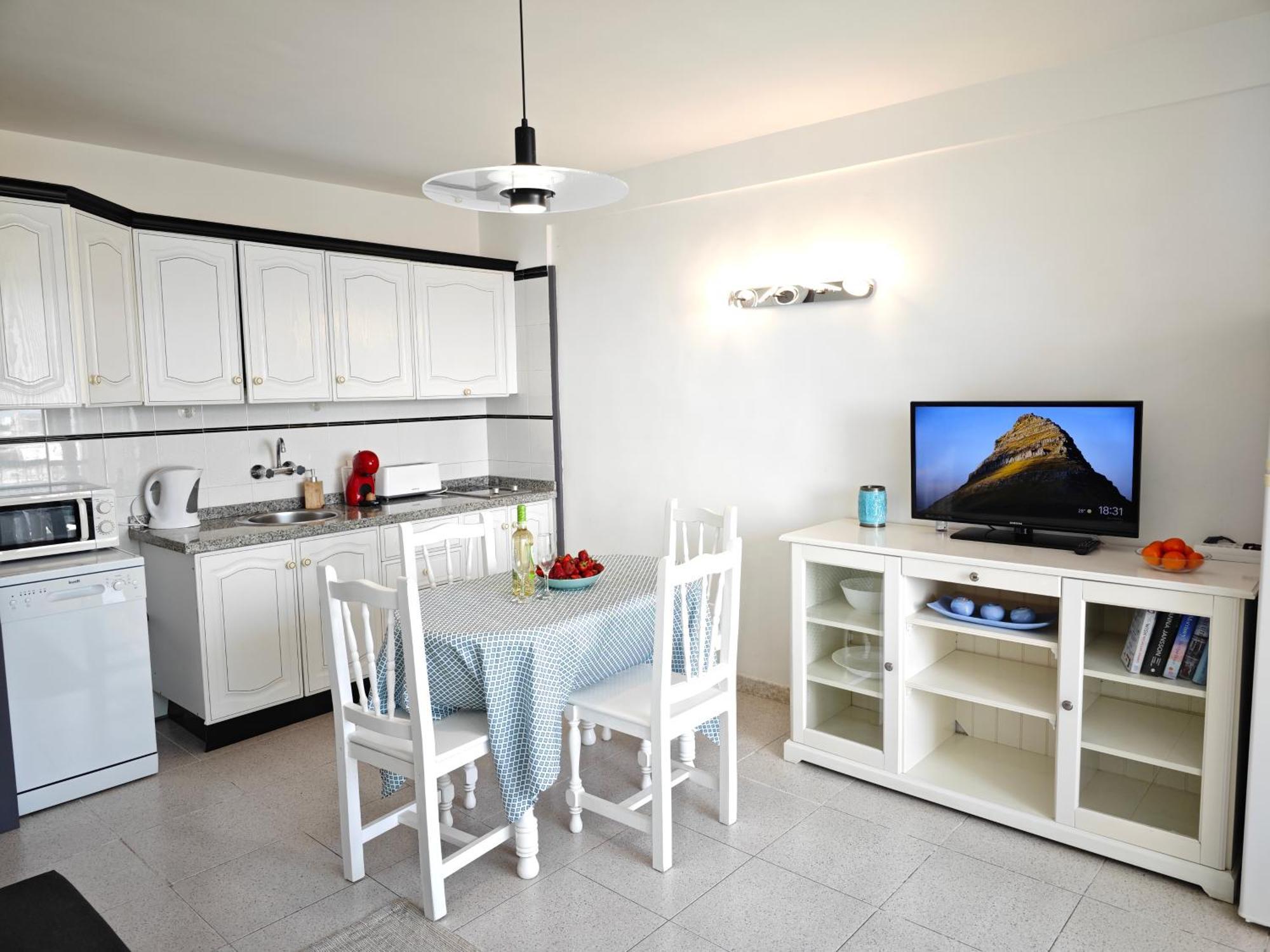 Blanco&Azul - Comfortable Ocean View Apartment Next To The Beach Playa de las Américas Extérieur photo